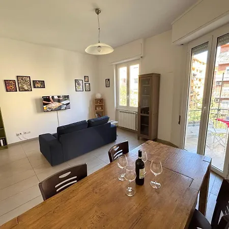 Family-friendly 2 Min To Metro A & Aqueducts Park Apartamento *